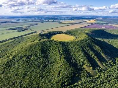 山 6 天 5 晚亲子游儿童专属滑雪装备